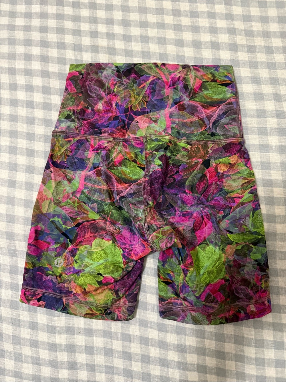 Lululemon Womenโs High-Rise Multicolor Floral Bike Shorts Size 2